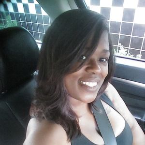 Meet your Posher, Monique